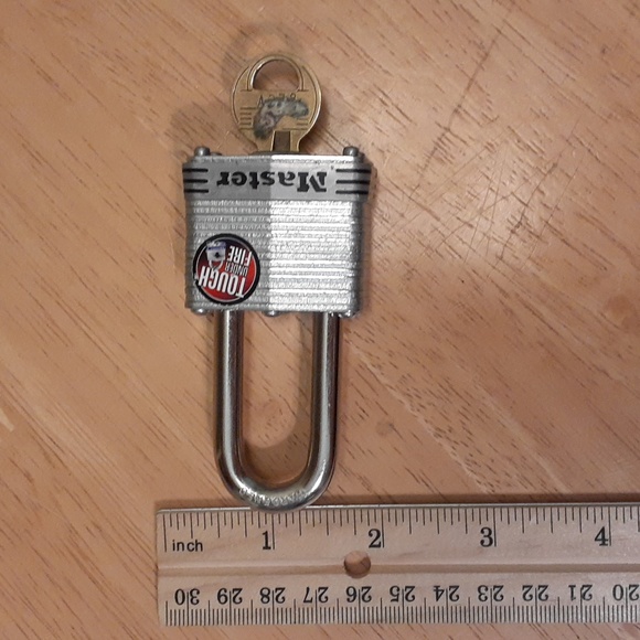 Used Master Lock With Key FF121 - Picture 4 of 6